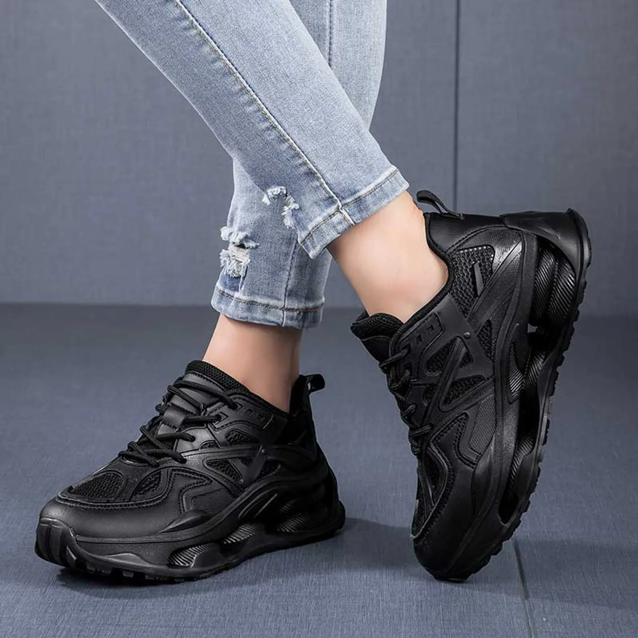 Black hollow mesh plain sport shoe sneaker