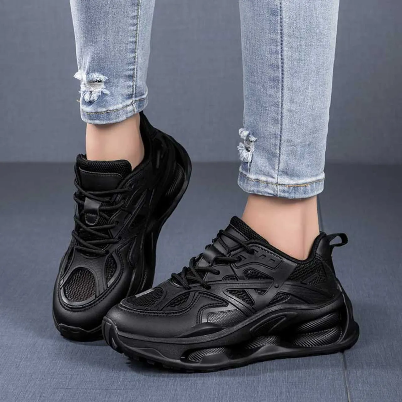 Black hollow mesh plain sport shoe sneaker