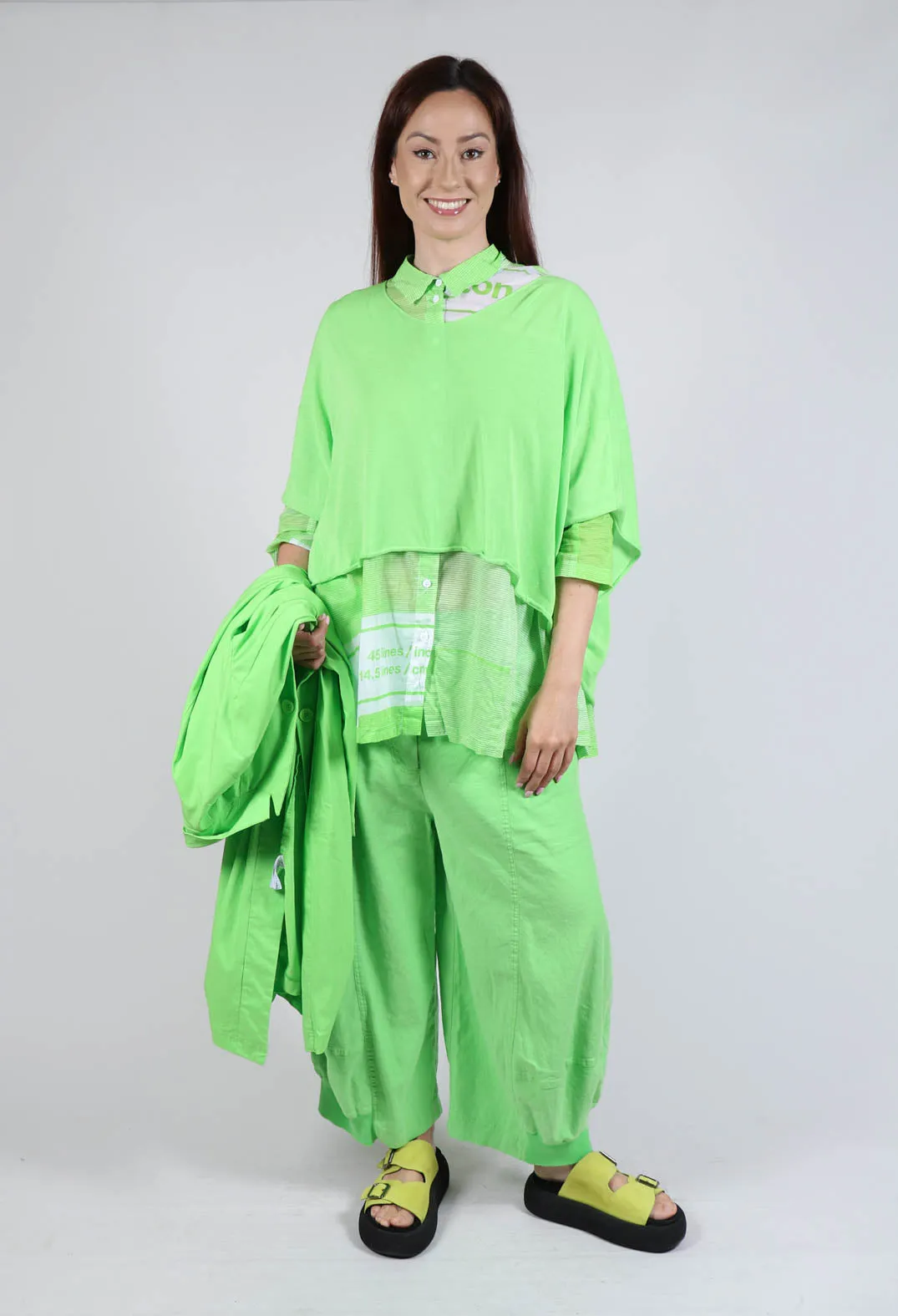 Cropped Lightweight Relaxed Jumper in Lime