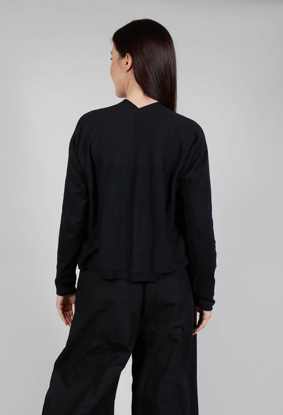 Cropped V Neck Jumper in Black