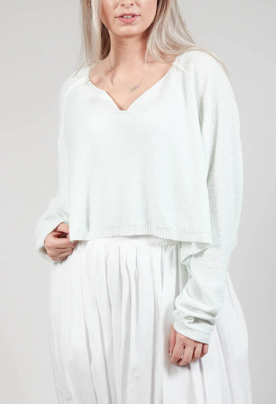 Lightwear Cropped Jumper in Tulip 10% Cloud