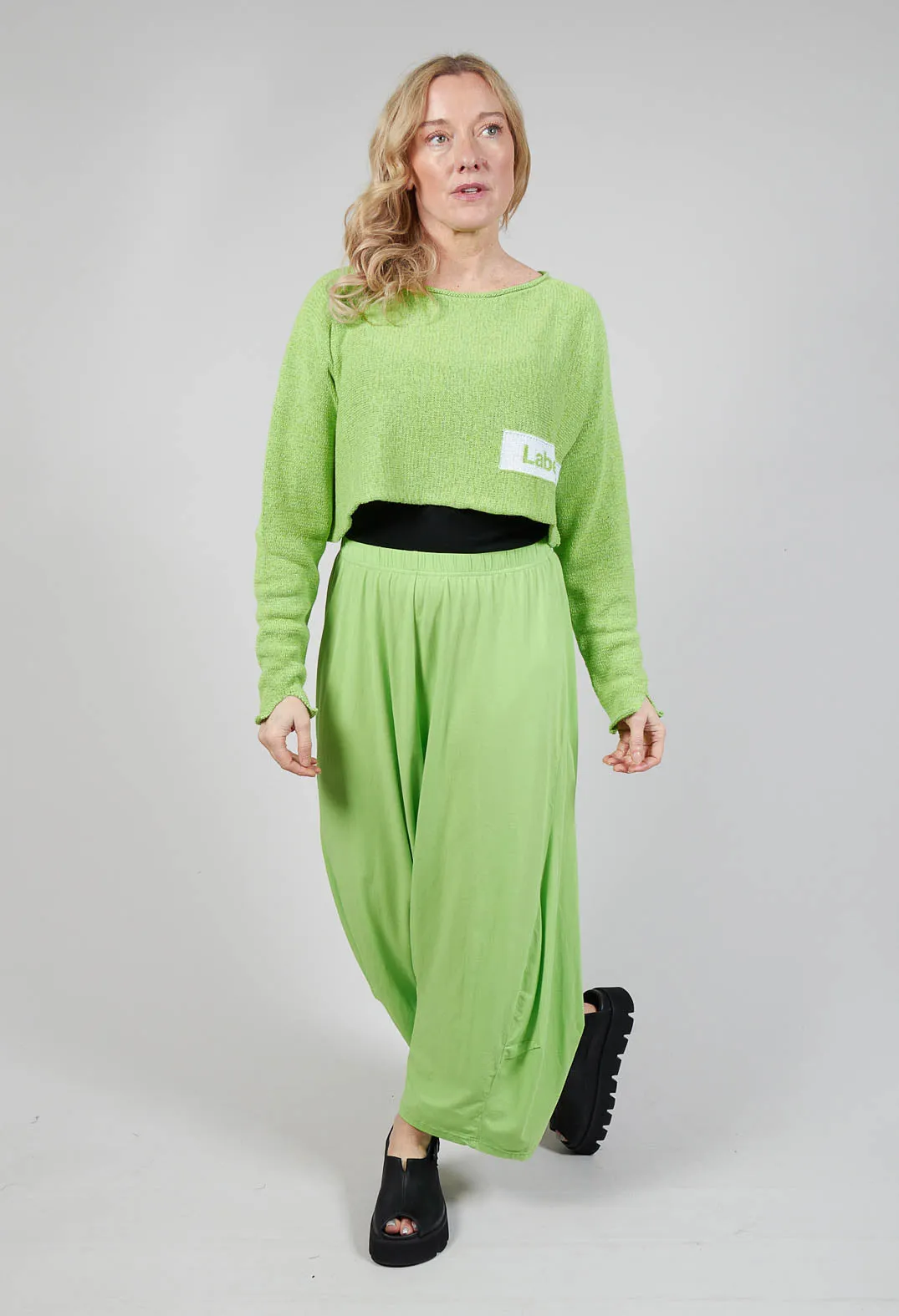 Relaxed Cropped Jumper in Lime Print