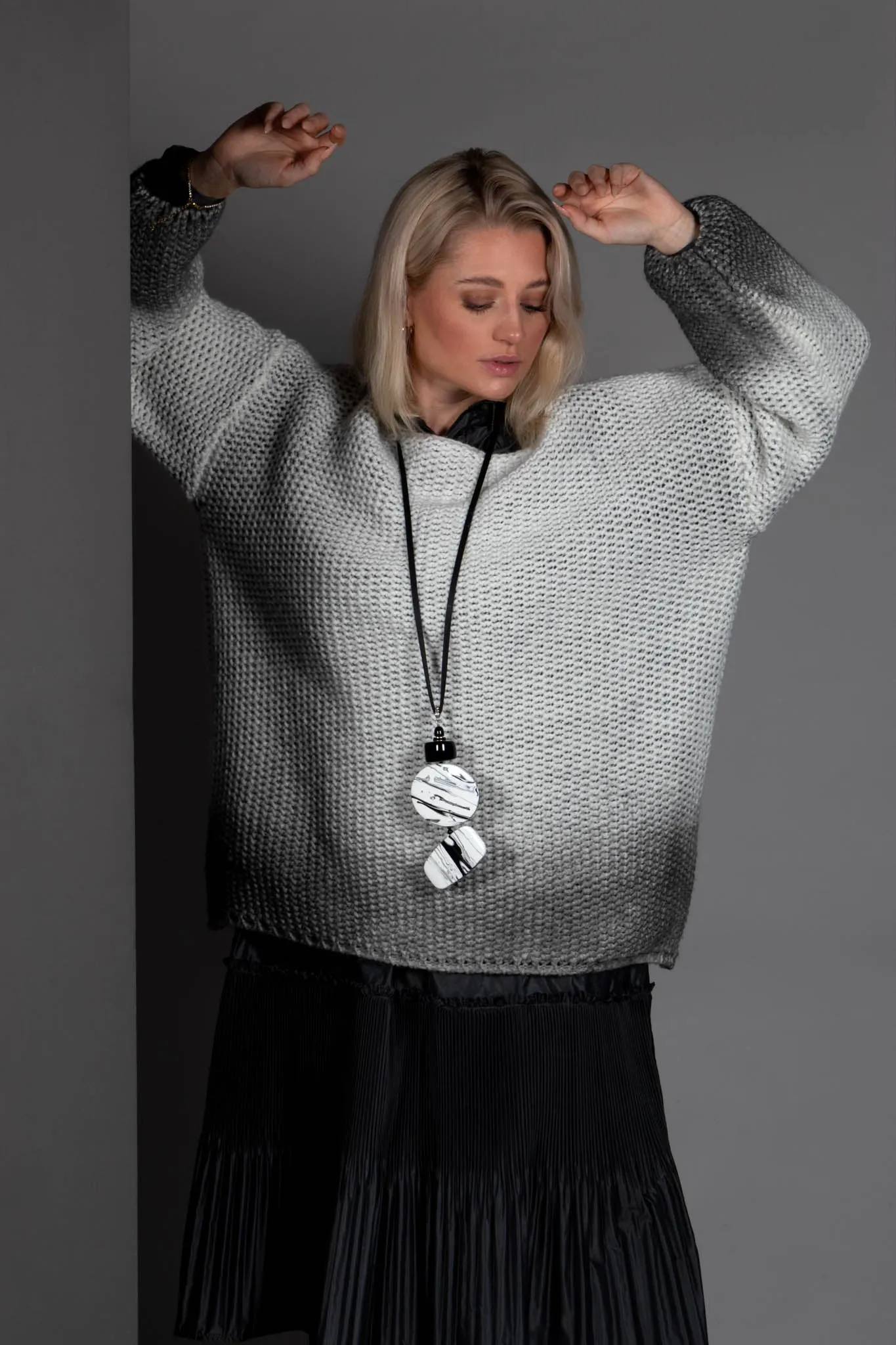 Relaxed Fit Knitted Jumper in Drgade Panna