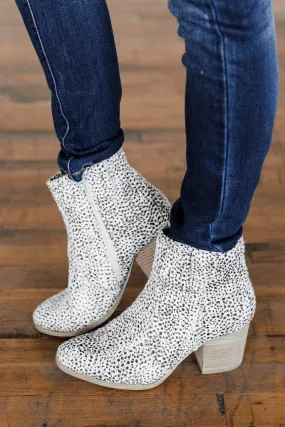 Very G Leo Booties- Beige